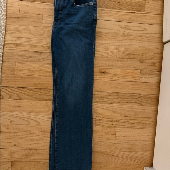 Good American Good Legs Cropped Boot Leg Jean ( Size 27/4) - Picture 4 of 6